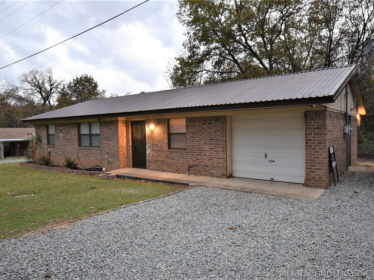 601 E Womack, Colbert, OK 74733 Zillow