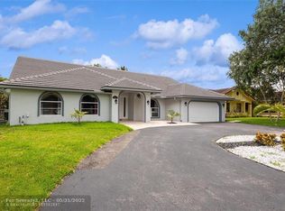 4915 NW 85th Rd, Coral Springs, FL 33067