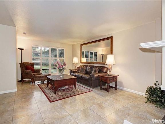 5th image of 2285 Swarthmore Dr
