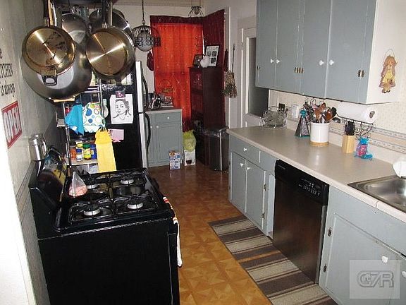 4th image of 2311 51st St