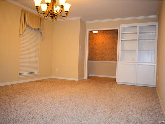 5th image of 534 S Dresden Ct