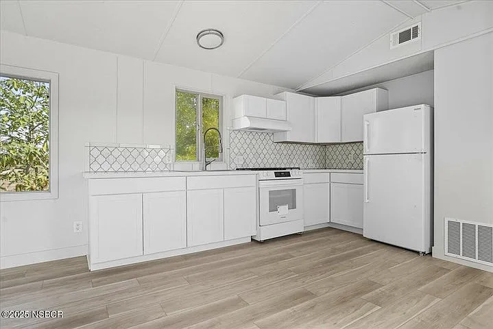2935 E Clark Ave #ADU — Photo 4