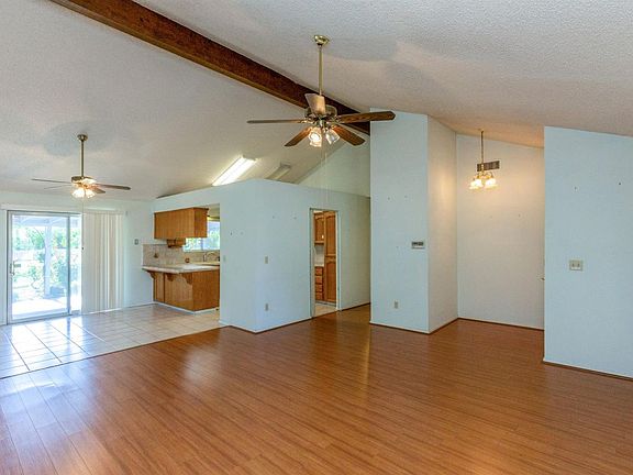 4th image of 17279 Camden Dr