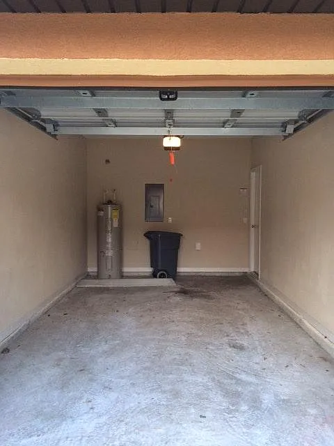 Building Photo - 255 Beech Brook St