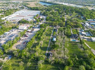 721 Crenshaw Rd, Pasadena, TX 77504