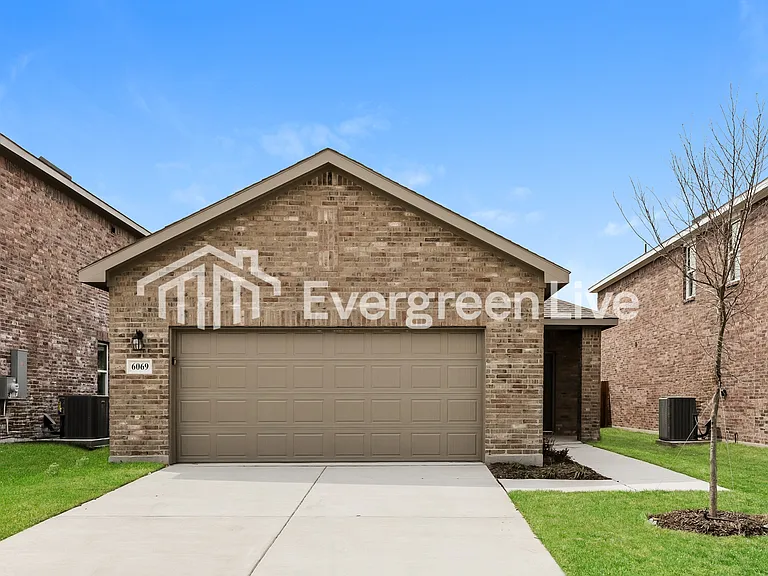 6069 Mojave Dr — Photo 1