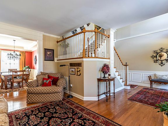 4th image of 686 Mint Hill Ln