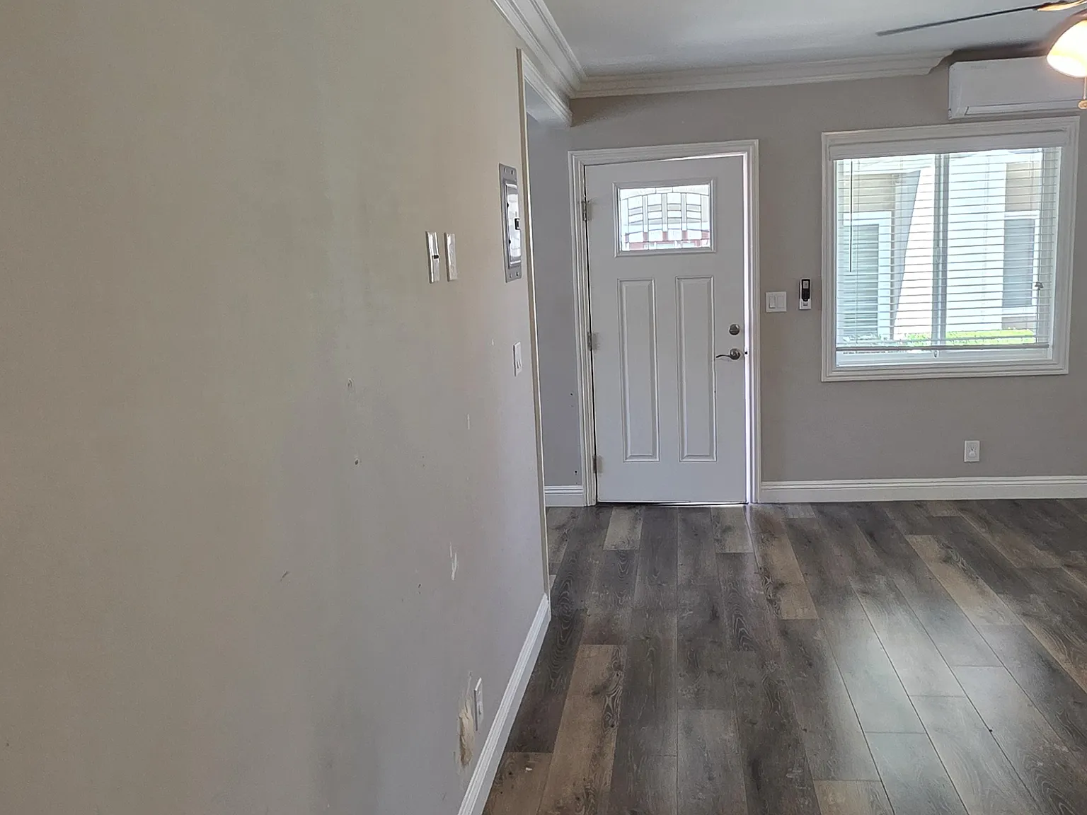 145 E Sierra Madre Blvd — Photo 2