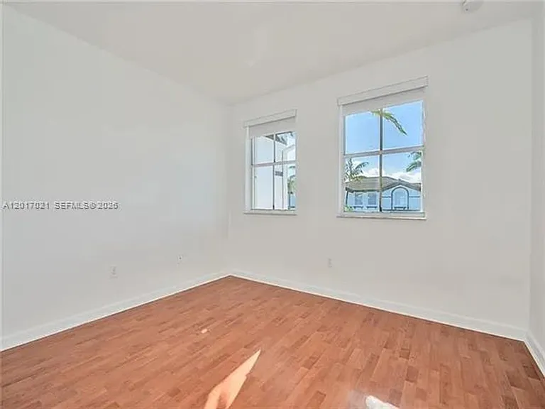 7772 NW 114th Pl — Photo 27