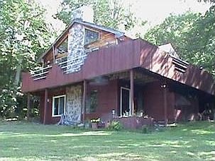 2nd image of 164 Lake Shore Dr