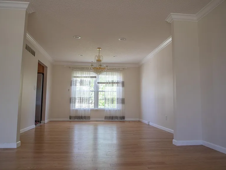 15579 Country Ridge Dr — Photo 8