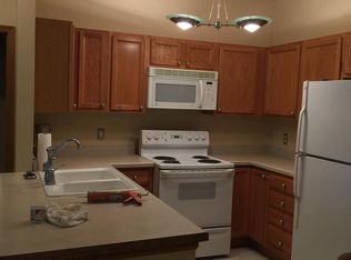 8626 Savanna Oaks Bay UNIT D, Woodbury, MN 55125