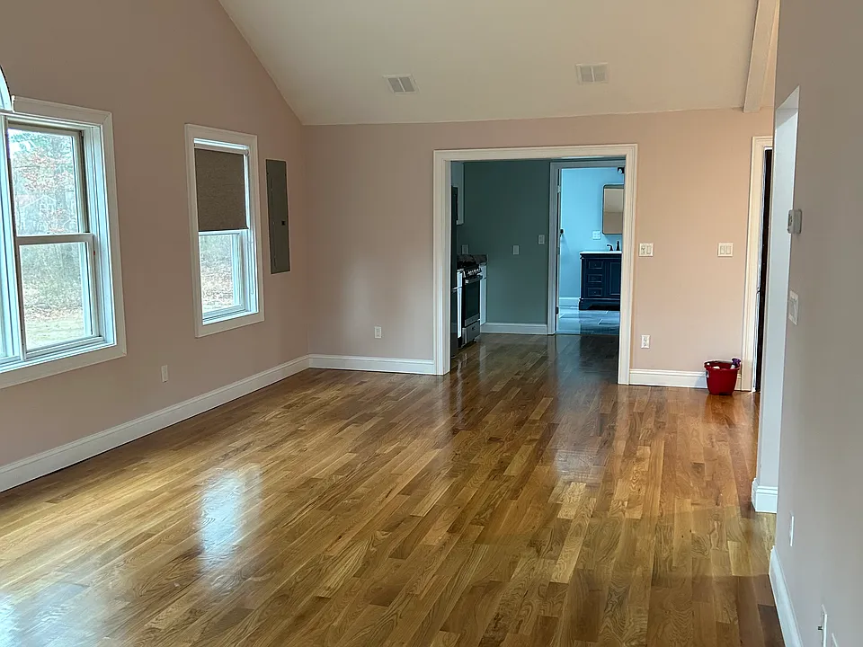 266 Pleasant St #2