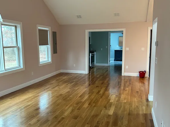 266 Pleasant St APT 2, Hanson, MA 02341