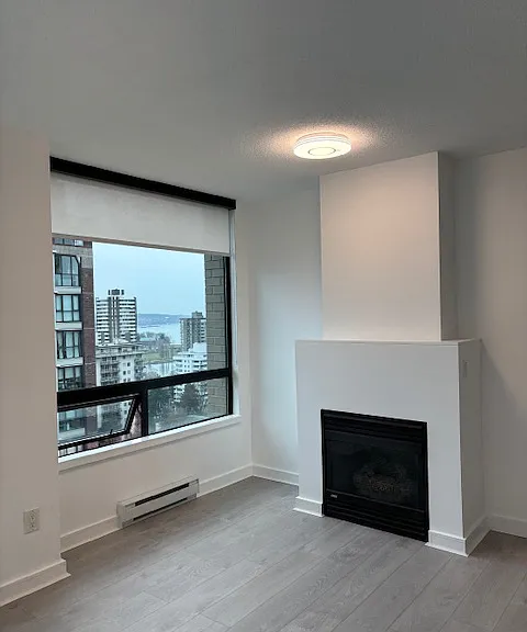 1003 Burnaby St #1404 — Photo 2