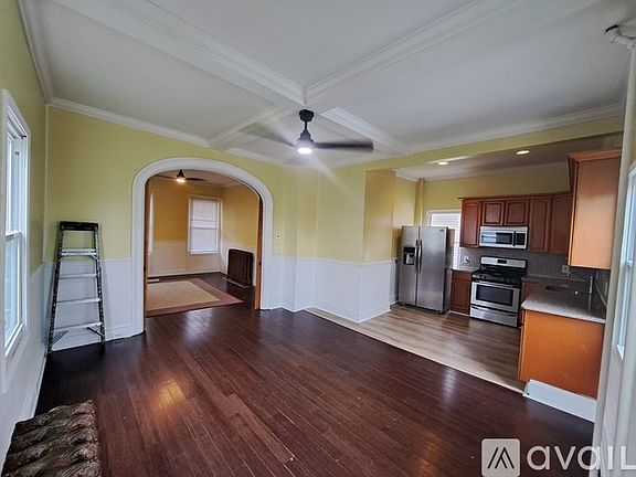 3rd image of 55 Lincoln Ave