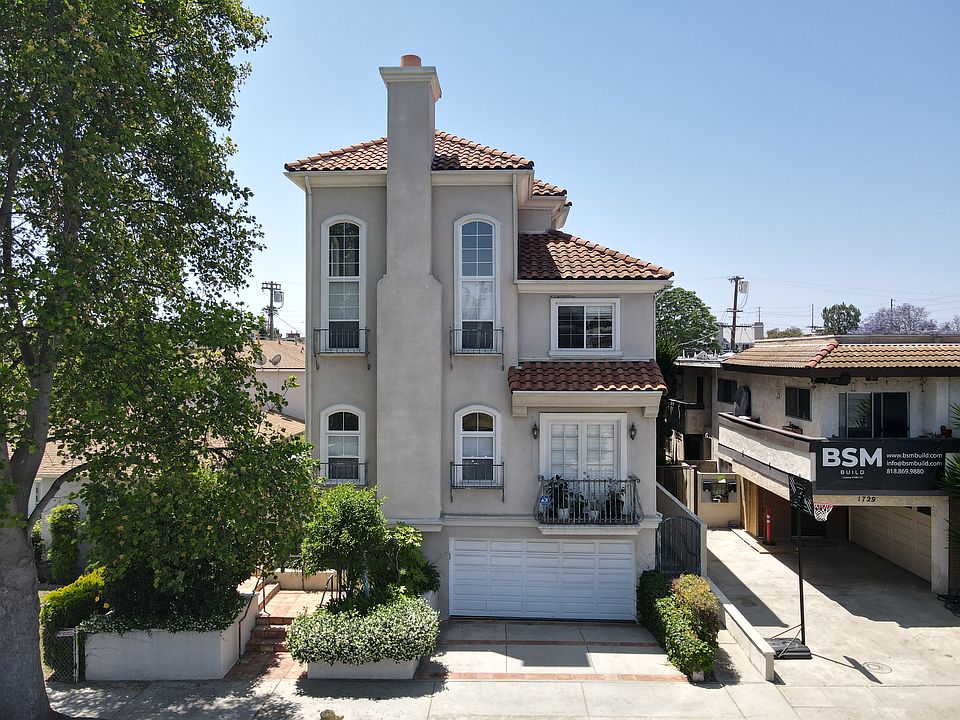 1st image of 1733 Armacost Ave APT 2
