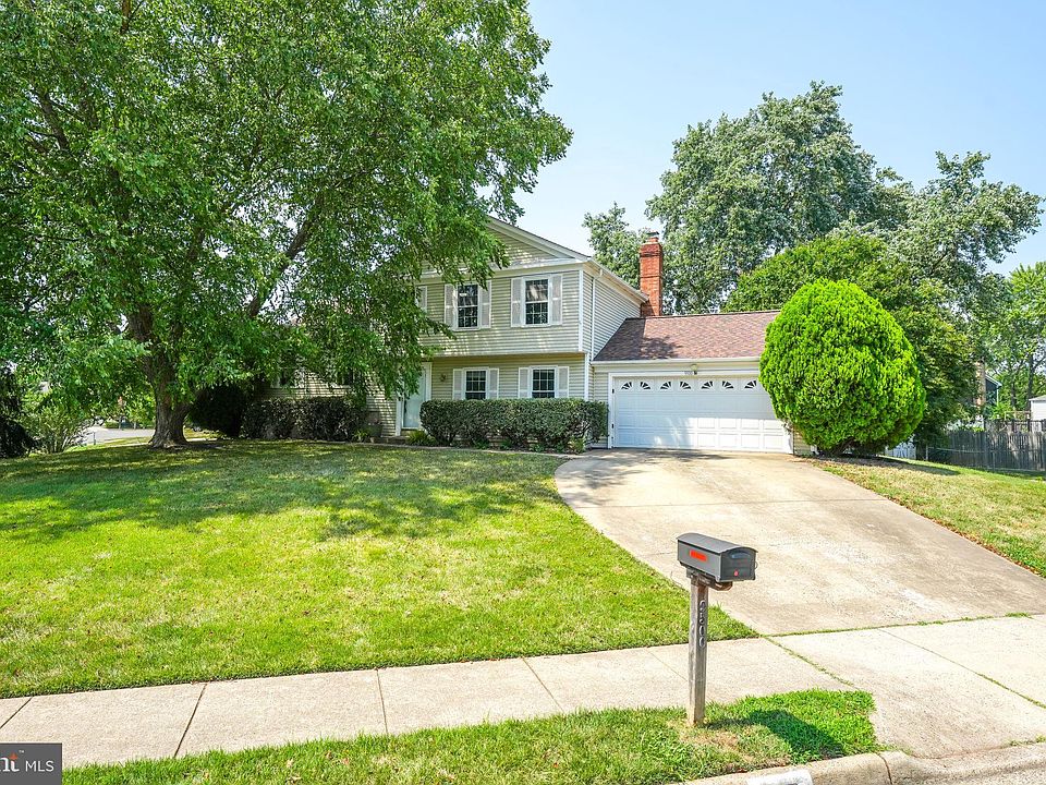 1st image of 9500 Waterford Dr