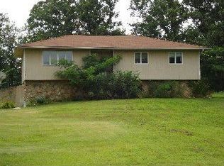 29191 Pacific Dr, Lebanon, MO 65536