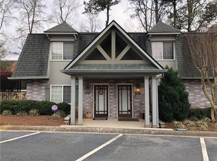135 Rondak Cir SE, Smyrna, GA 30080