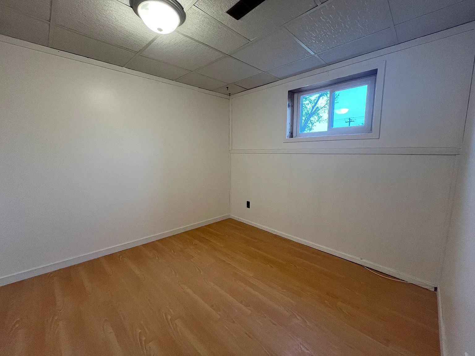 117 1 St Se Lowr — Photo 3
