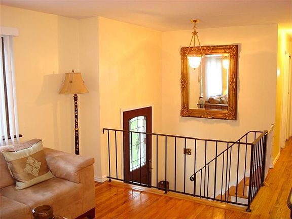 5th image of 3014 Sipp Ave
