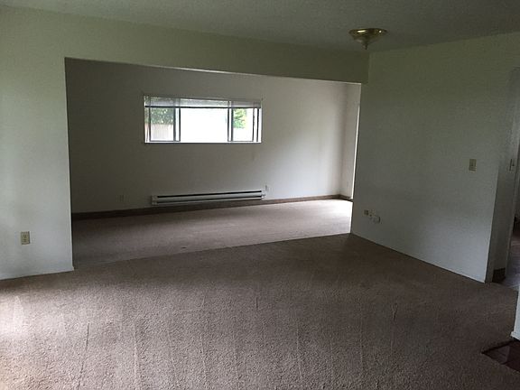 2nd image of 9818 Lake Steilacoom Dr SW