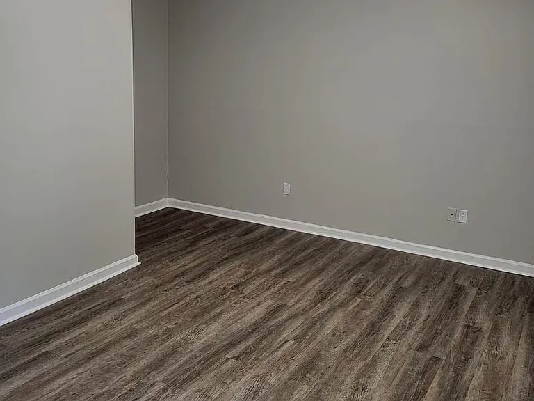 424 Jason Dr — Photo 8