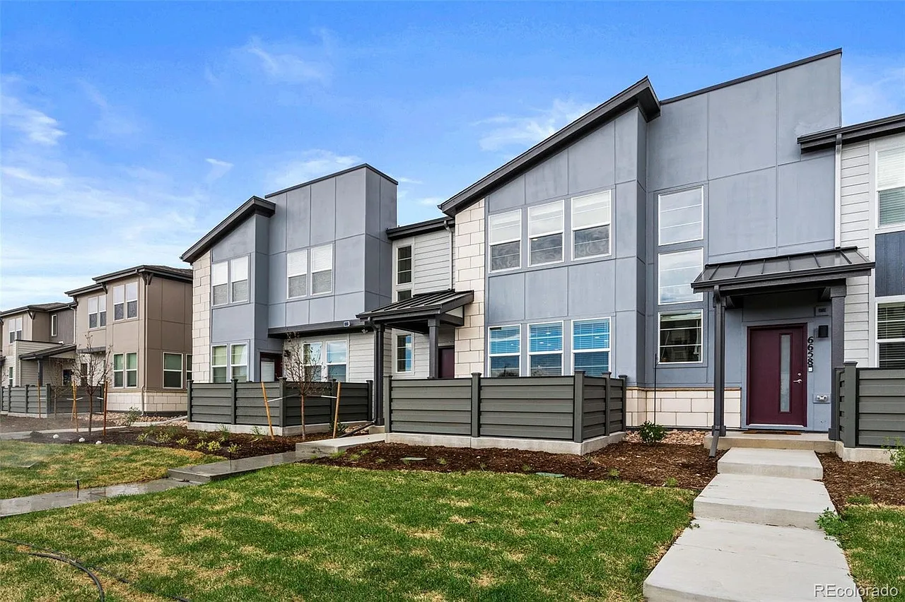 6676 N Argonne St — Photo 2