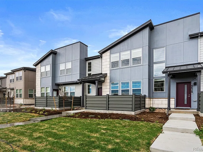 6676 N Argonne St — Photo 2
