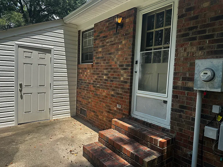 806 Peeler St #B — Photo 8