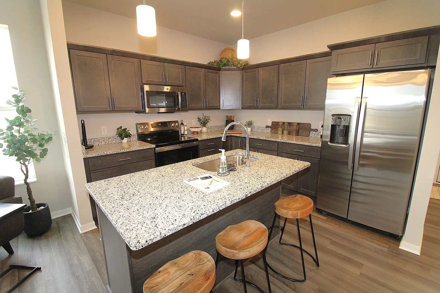 4818 Suelo Rd #4820 photo 1