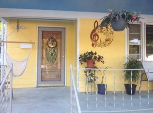 20 Church St, White Sulphur Springs, WV 24986