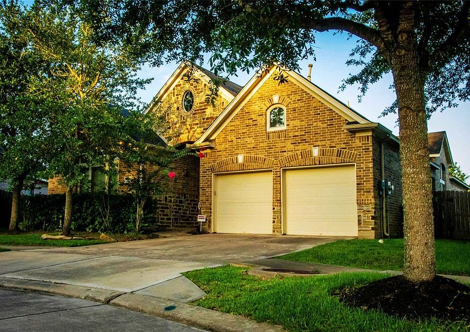 1st image of 5551 Linden Rose Ln