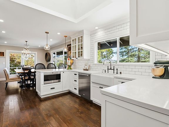 4th image of 55 San Joaquin Place