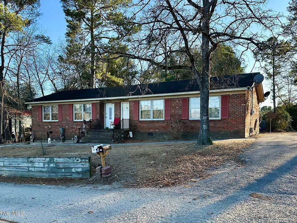 1st image of 107 &109 Edwards Circle