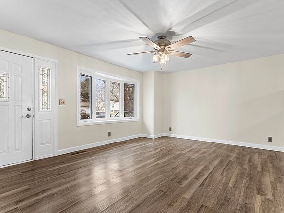 2nd image of 5461 Pebble Creek Trl