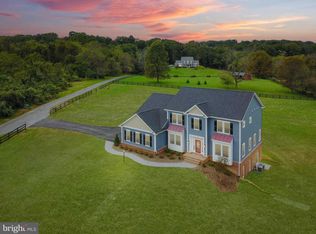 19071 Silcott Springs Rd, Purcellville, VA 20132