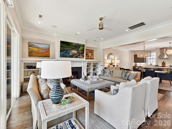 4th image of 6531 Hazelton Dr