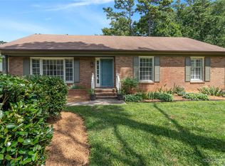 7513 Surreywood Pl, Charlotte, NC 28270