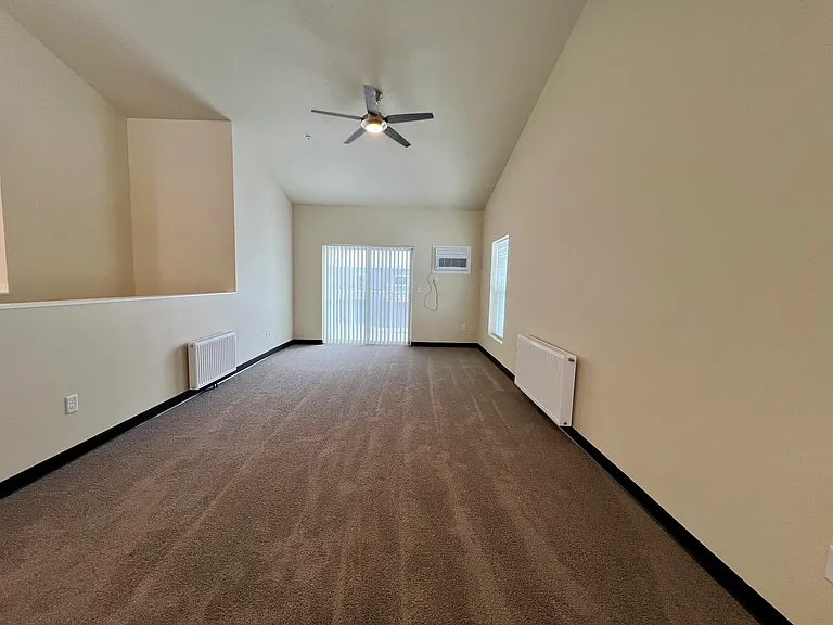 721 Meridian Dr #13 — Photo 9