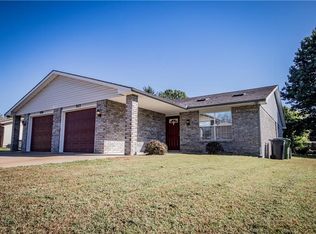 517 N 36th St, Rogers, AR 72756