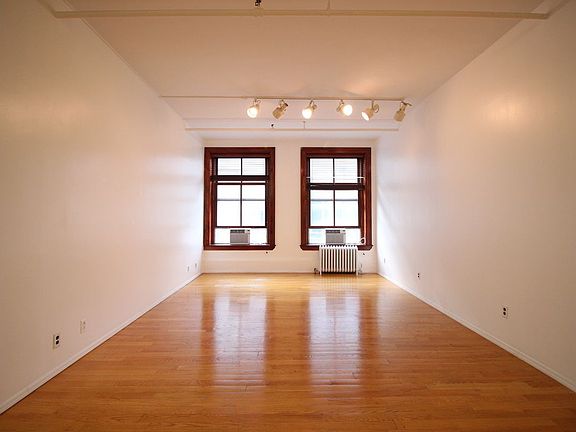 4th image of 101 W 18th St APT 5g