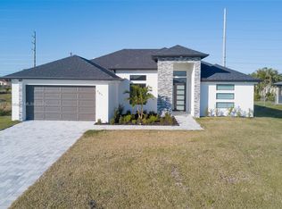 101 NE 23rd Ter, Cape Coral, FL 33909