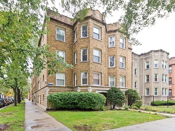 5th image of 7431 N Seeley Ave Unit 3