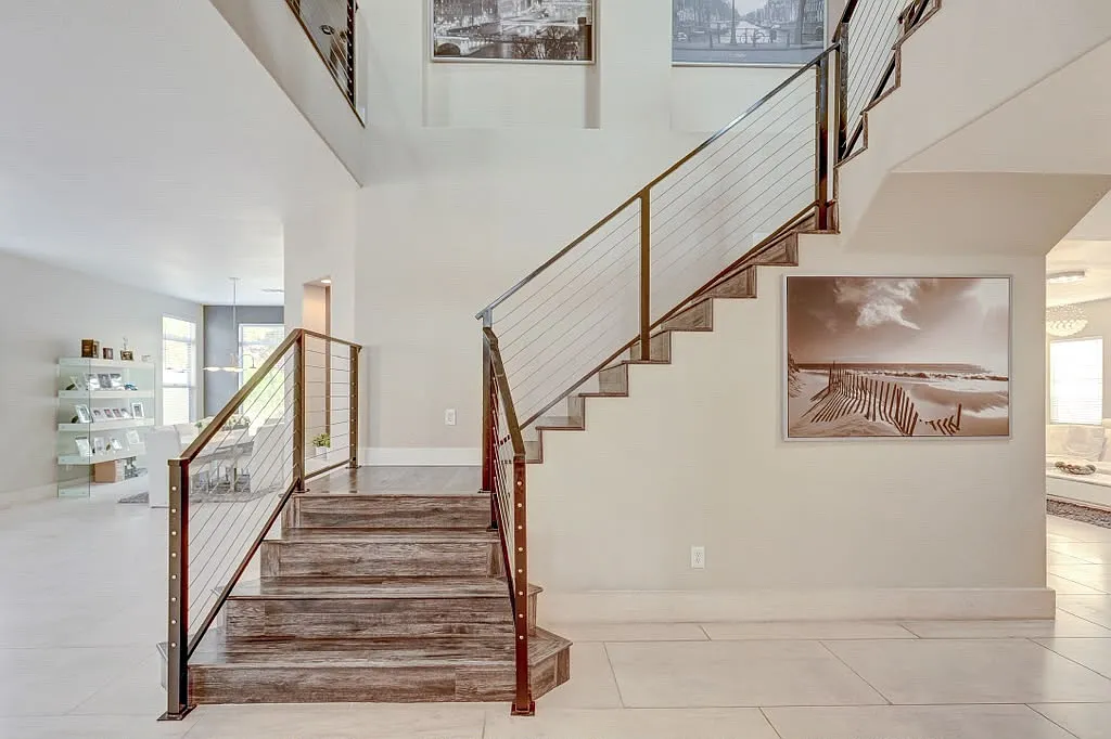 6 bed, 4194 sqft, $15,000 — Photo 4