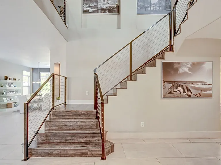 9593 Verneda Ct — Photo 4