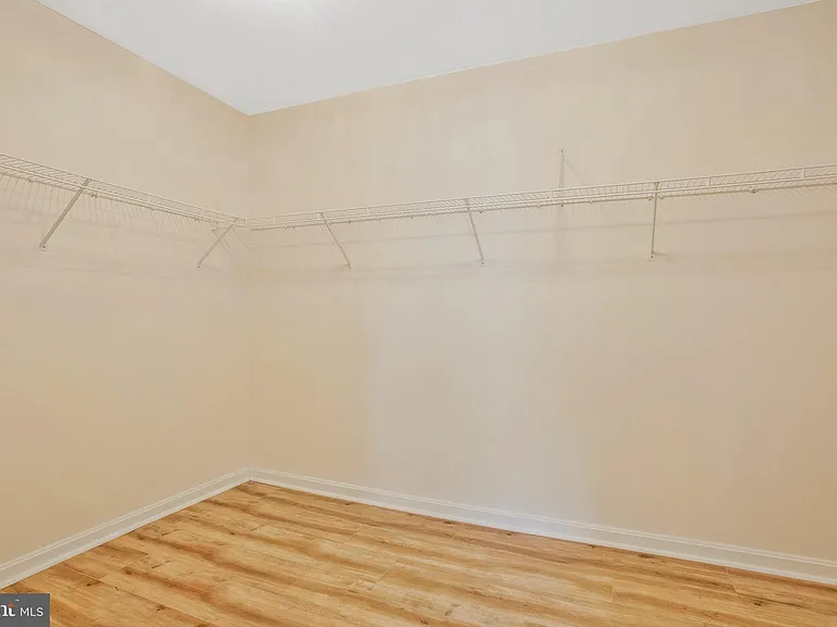 9112 Granite Ct — Photo 37