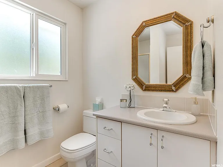 4001 N Sherwood Dr — Photo 9