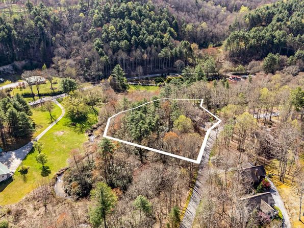 2442 Trillium Ridge Rd, Cullowhee, NC 28723